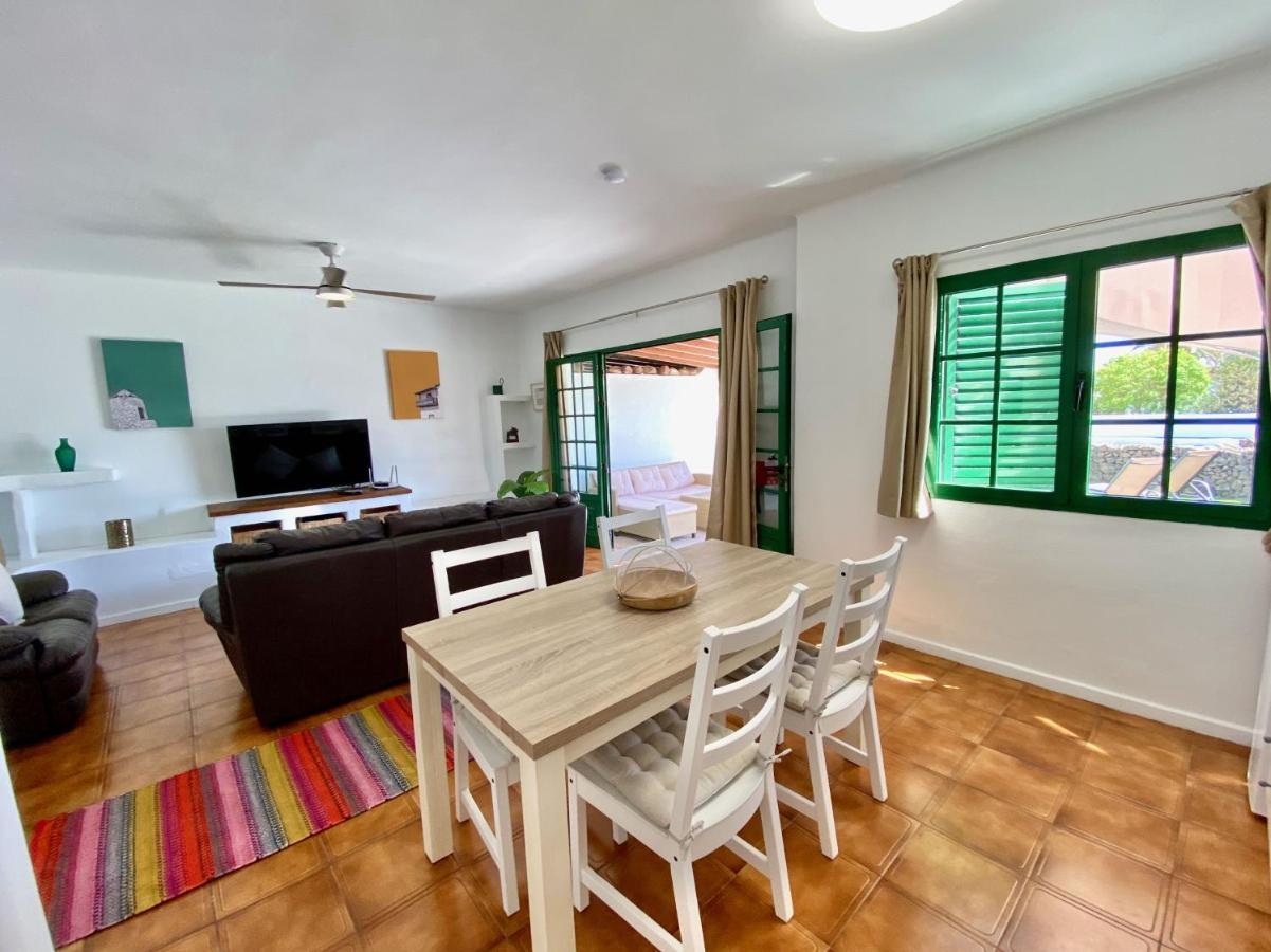 Terracitas 3 Hiru , Coqueto Bungalow Con Ac , Terraza Y Piscina Comunitaria Playa Blanca  Exterior foto